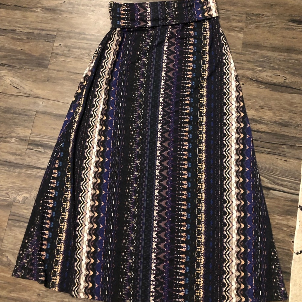 MAXI SKIRT